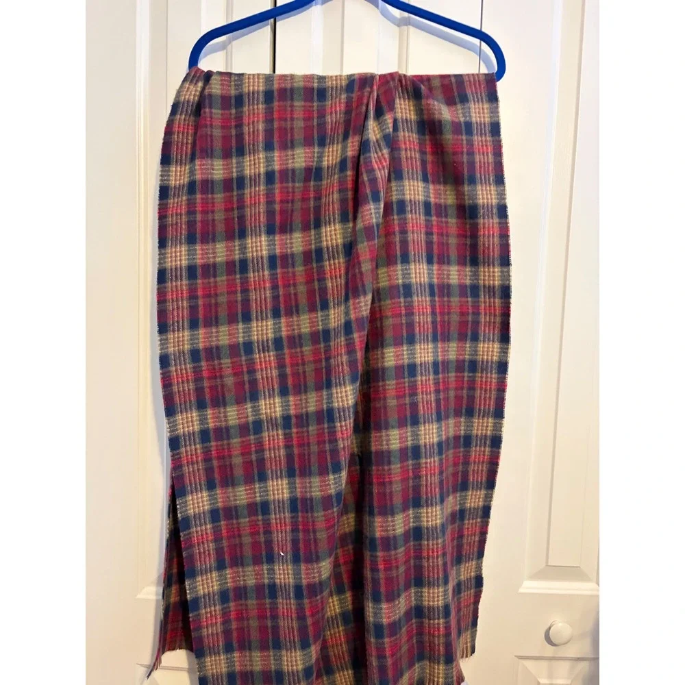 Chaps Ralph Lauren‎ Plaid Scarf Wrap Burgundy Navy Tan Tartan Frayed Edge Soft
